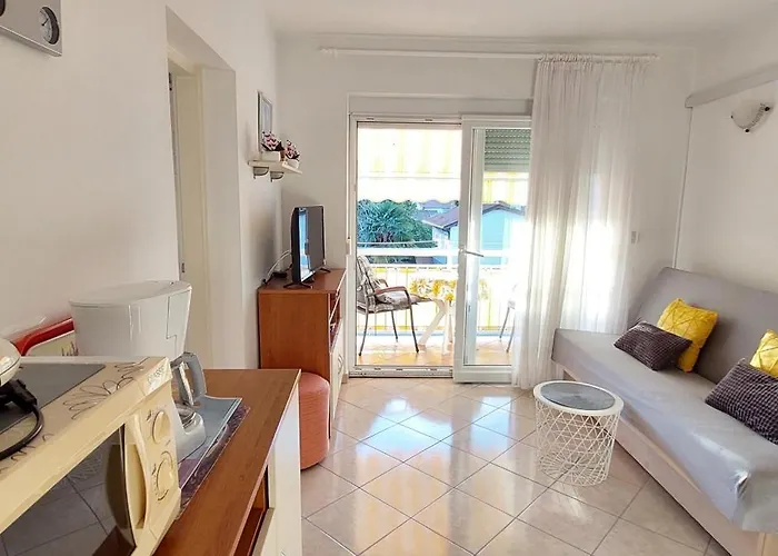 Ivana,mali Maj Apartamento *